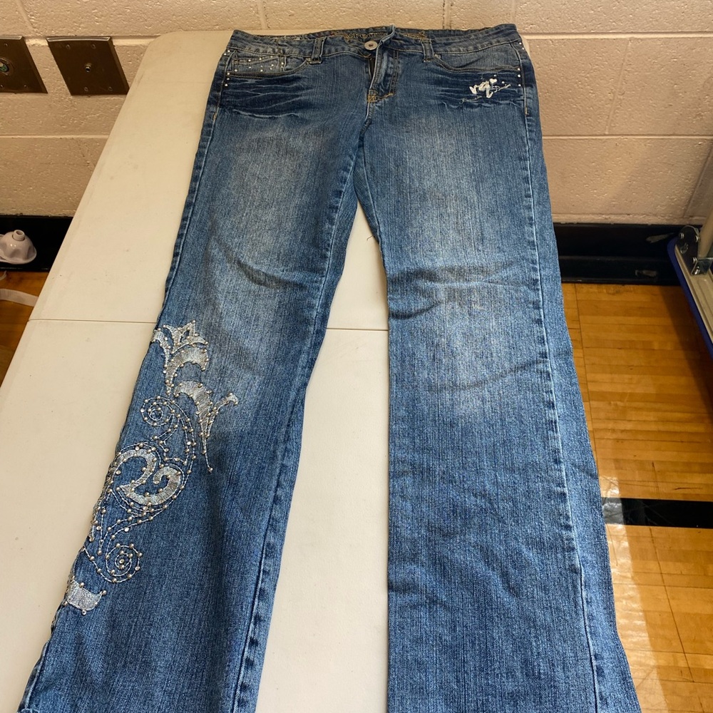Request Jeans - image 3